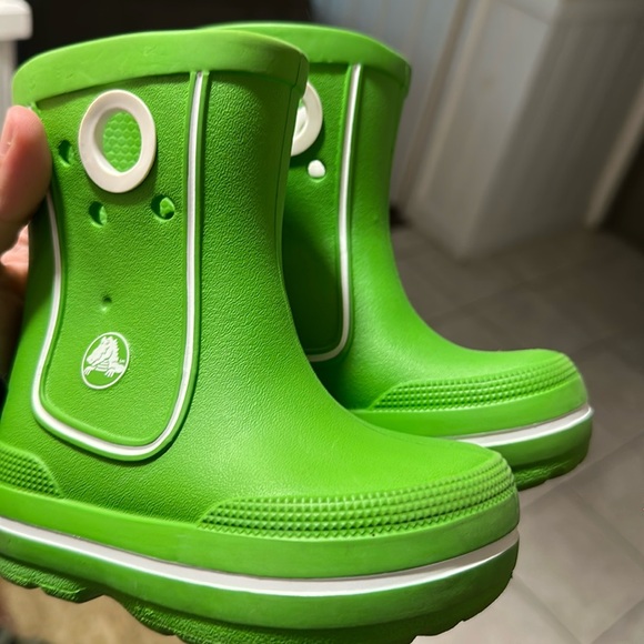 Crocs Kids Green Rain Boots Pull On Boy Girls Shoes - Picture 1 of 1
